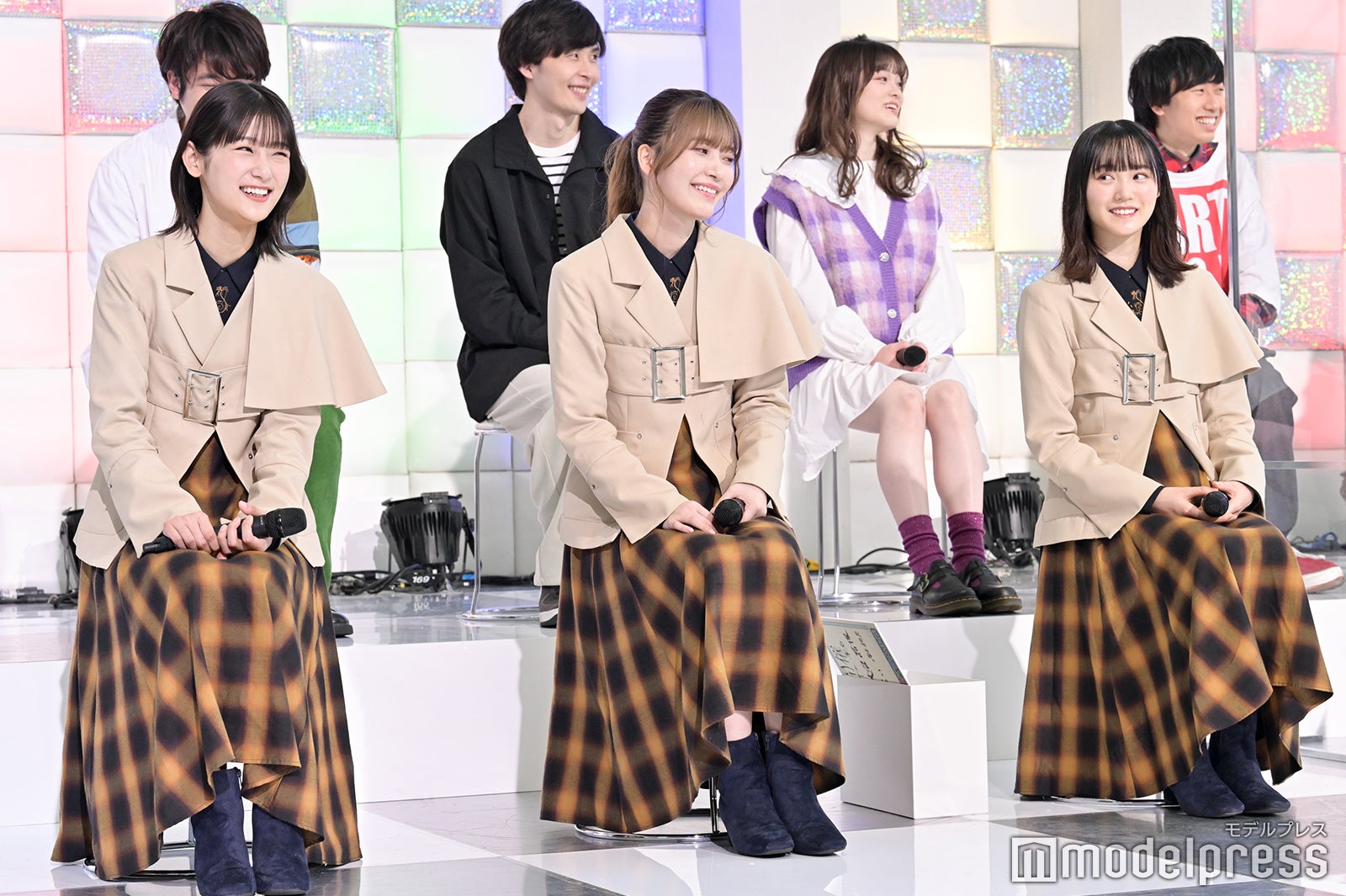 井上梨名、大沼晶保、増本綺良 （C）モデルプレス