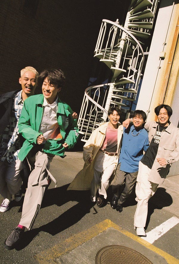 コムドット(画像提供:宝島社)