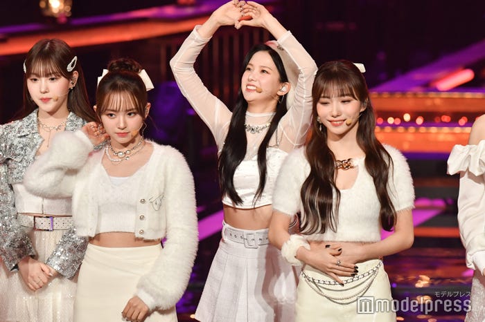 Kep1er/振り披露で楽しそうなユジン(C)モデルプレス