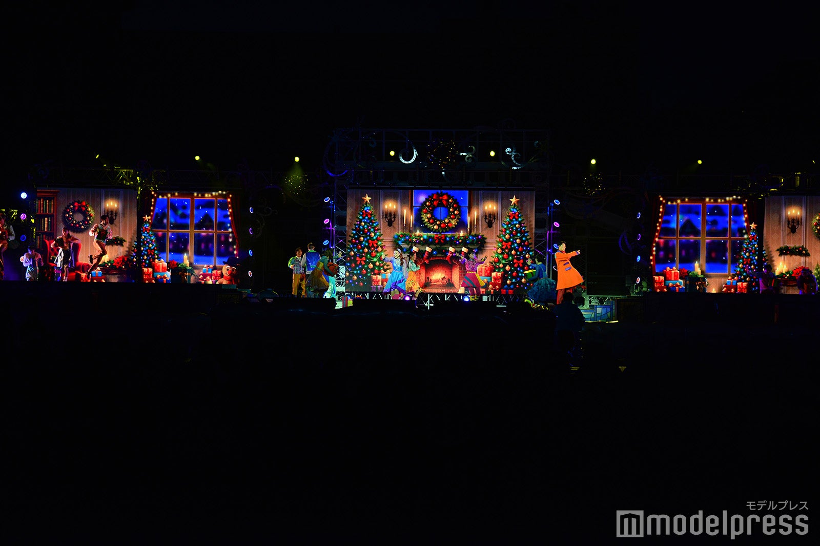 ライト・アップ・ザ・ナイト ～クリスマス・セレブレーション～（C）モデルプレス