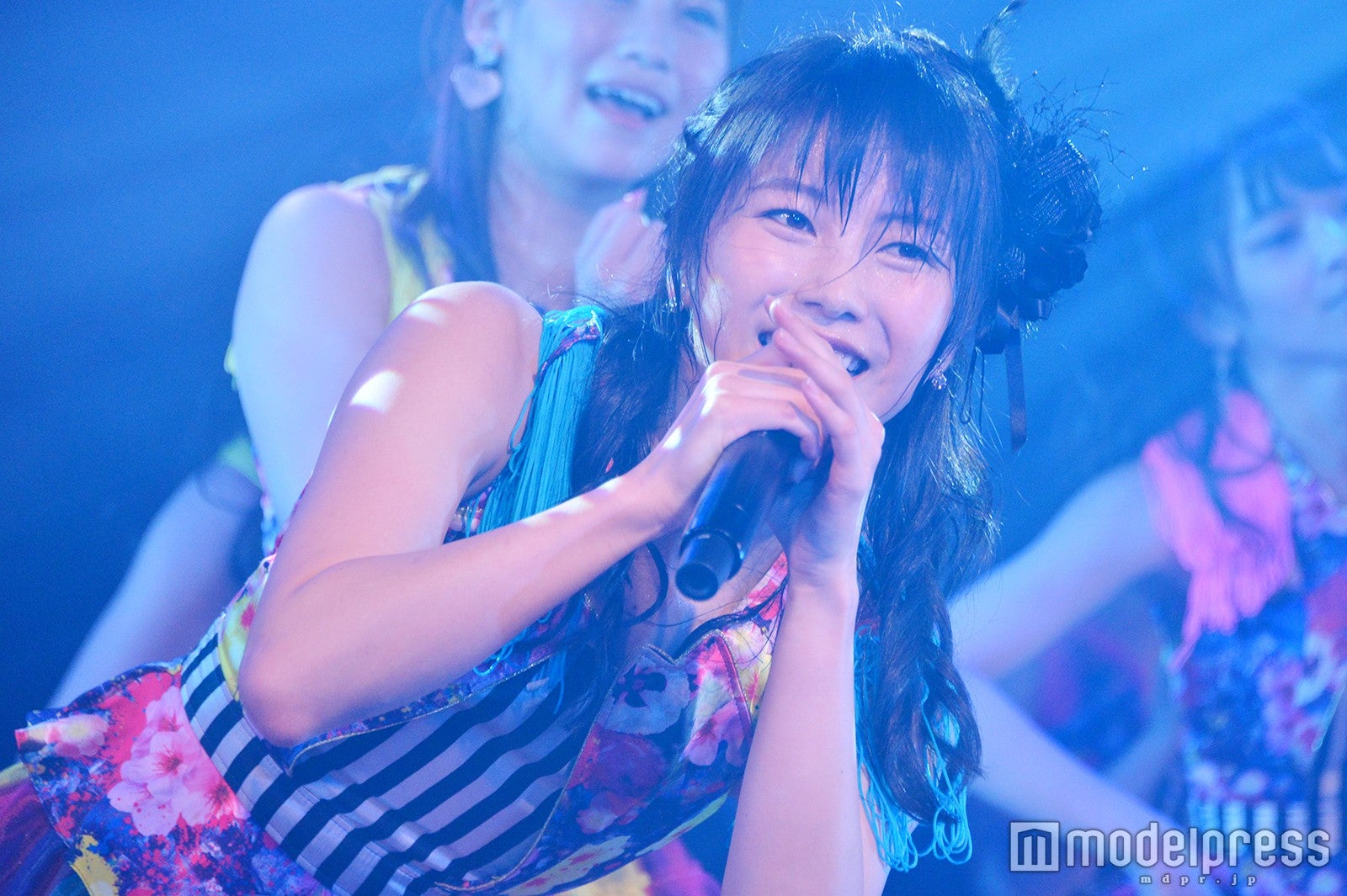 横山由依／井上ヨシマサ「神曲縛り」公演（C）モデルプレス