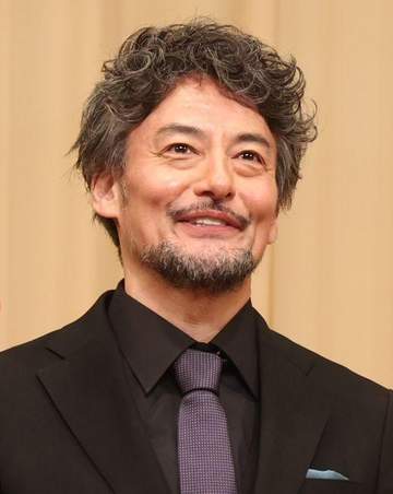 柴田勝家殿！「レシピ本出して」「プロのシェフ」【豊臣兄弟】俳優の手料理にSNS騒然「パーティみたい♥」「感動する」オーブン料理まで