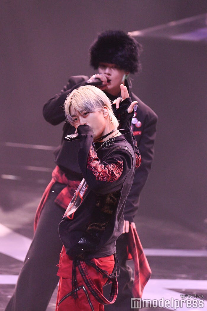 鶴房汐恩、木全翔也(C)モデルプレス