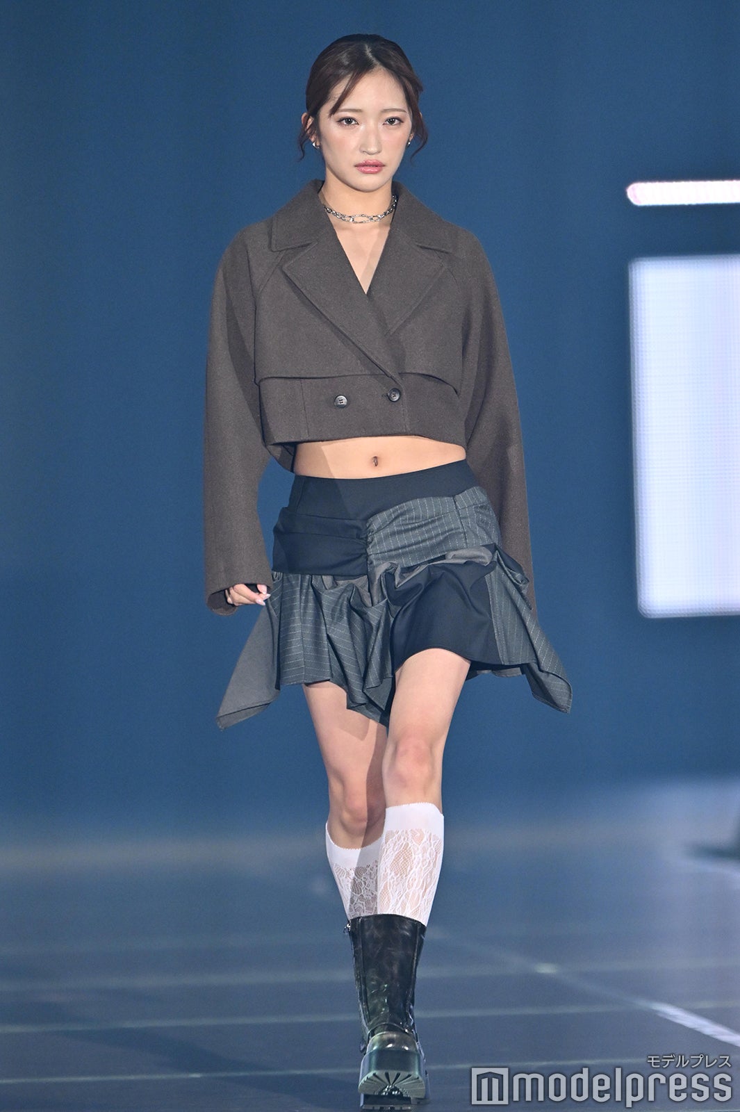 （C）モデルプレス