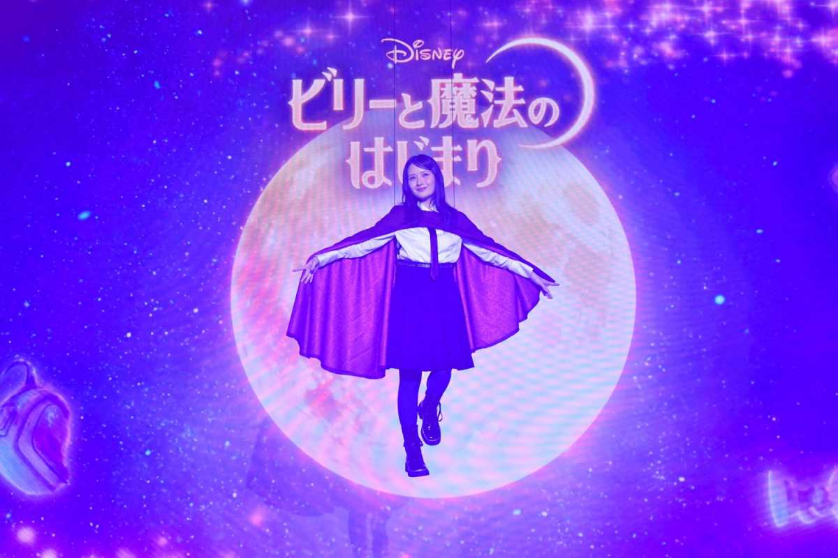 畑芽育、空飛ぶ演出で登場 ビリー役日本版声優で憧れディズニー作品初参加「涙出そう」