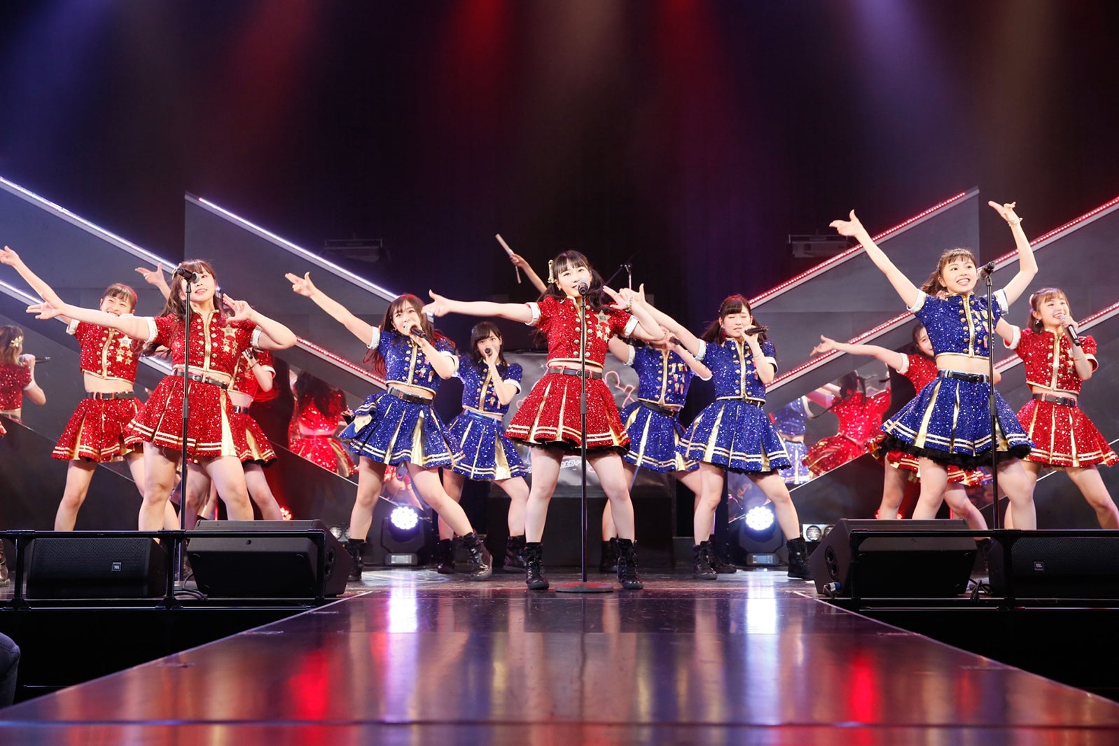 HKT48、7周年イベントでサプライズ発表 5期生14人も初お披露目＜セットリスト＞ - モデルプレス