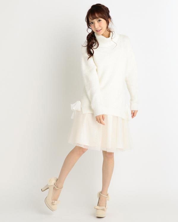 ニット×プリーツワンピース「LIZ LISA」9,936円（税込）／画像提供：Tokyo Kawaii Life