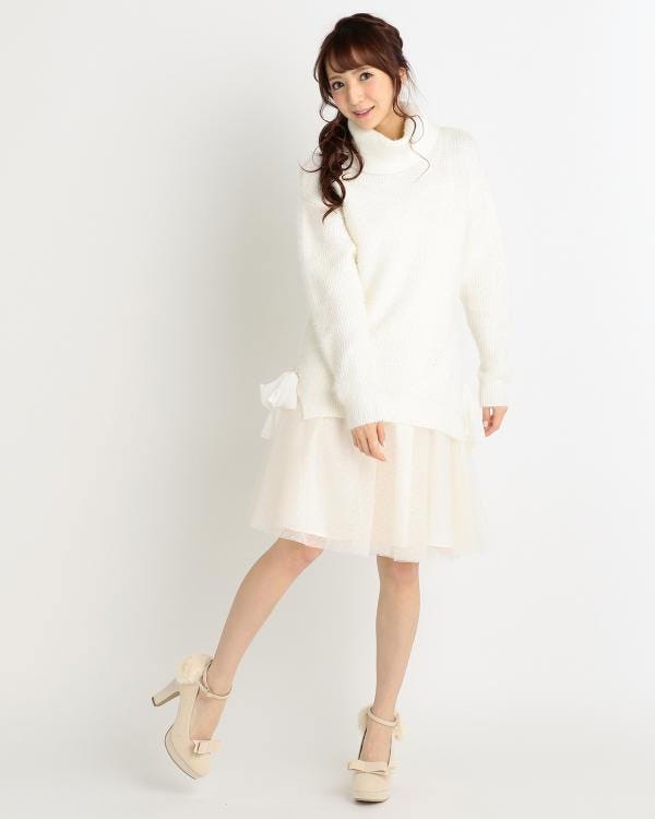 ニット×プリーツワンピース「LIZ LISA」9,936円(税込)/画像提供:Tokyo Kawaii Life