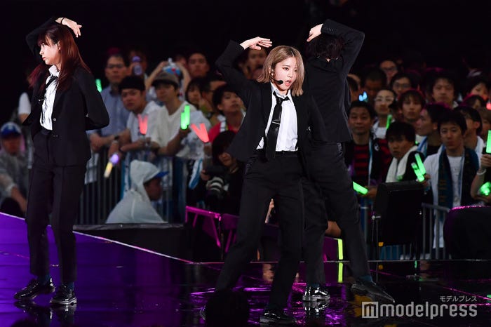 「ミュージックステーション スーパーライブ2018」でセンター・平手友梨奈の代理を務めた鈴本美愉 (C)モデルプレス