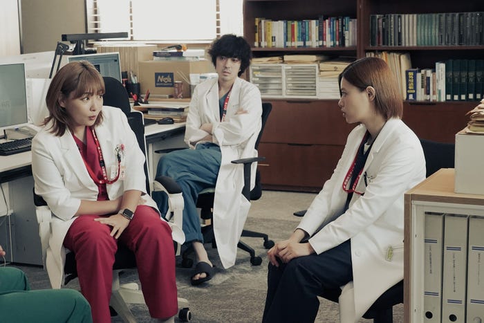 野呂佳代、若葉竜也、杉咲花「アンメット ある脳外科医の日記」第9話より(C)カンテレ