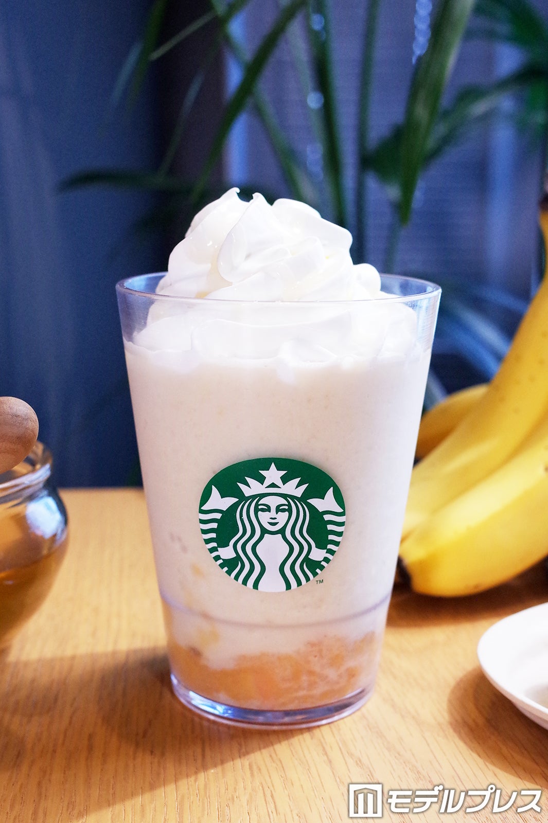 ハニー バナナ フラペチーノ（C）モデルプレス