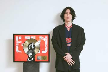 米津玄師「ヒロアカ」OP曲で「ピースサイン」ゴールド認定 日本語詞楽曲唯一のRIAA3冠 アーティストに