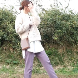 いつもと違う自分に Gu のカラーパンツを使って大人女性コーデを作ろう モデルプレス いつもと違う自分に Gu のカラーパンツを使って大人女性コーデを作ろう モデルプレス