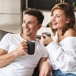 何年付き合ってもプロポーズしてくれない彼氏に結婚を決断させる方法 モデルプレス