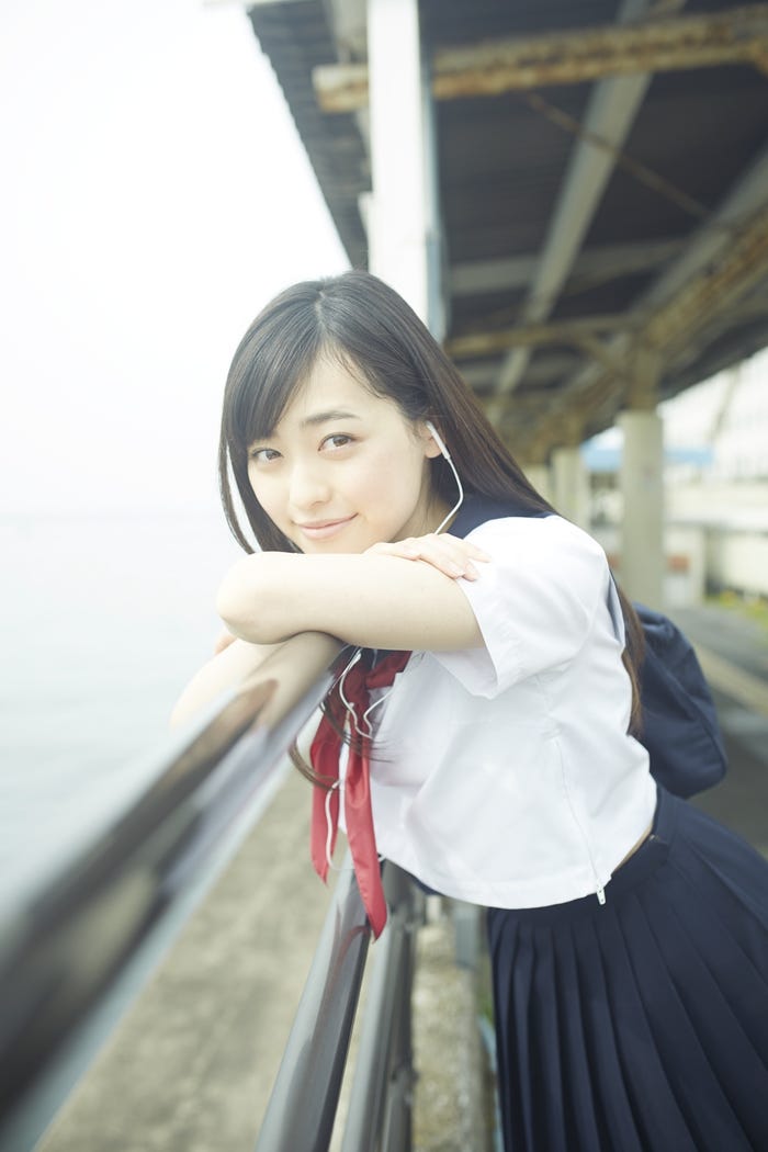 福原遥/『はるかかなた』(2016年8月23日発売、学研プラス)より