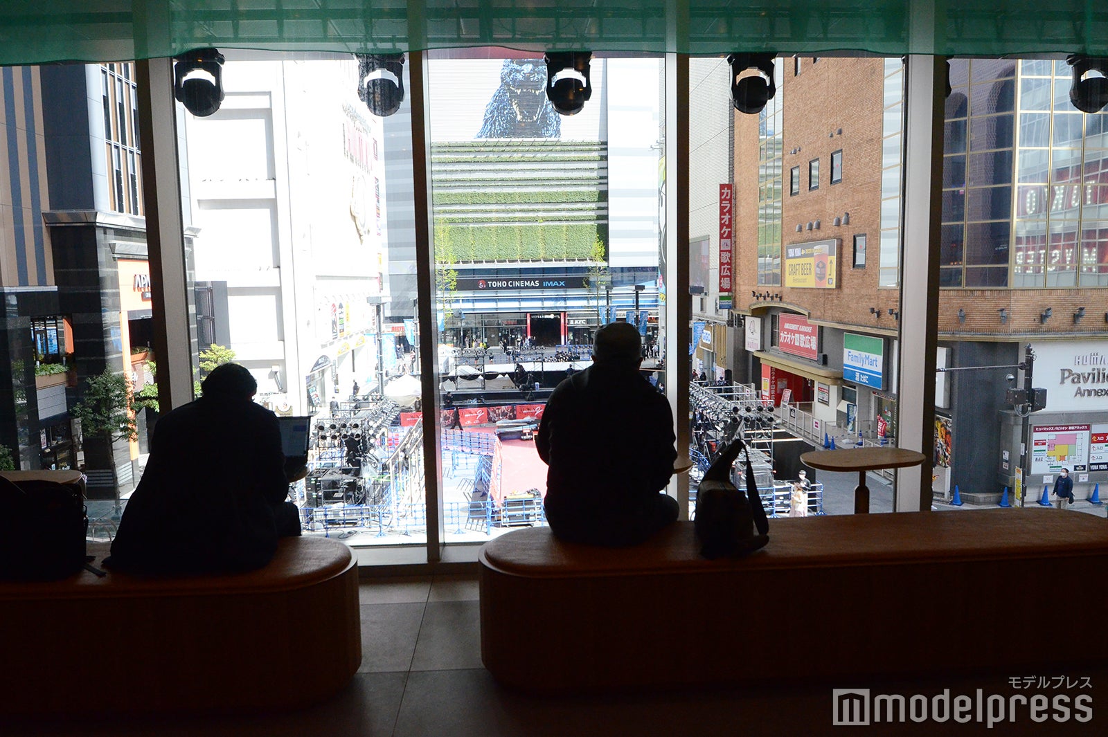 スターバックスコーヒー東急歌舞伎町タワー店（C）モデルプレス