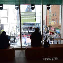 スターバックスコーヒー東急歌舞伎町タワー店(C)モデルプレス