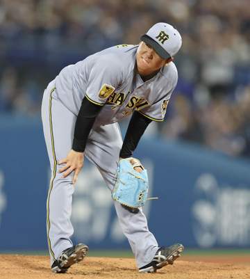 阪神・村上は6回4安打1失点で降板 ハマスタでは9試合連続でQS達成も9勝目ならず 四回に宮崎に先制打を献上