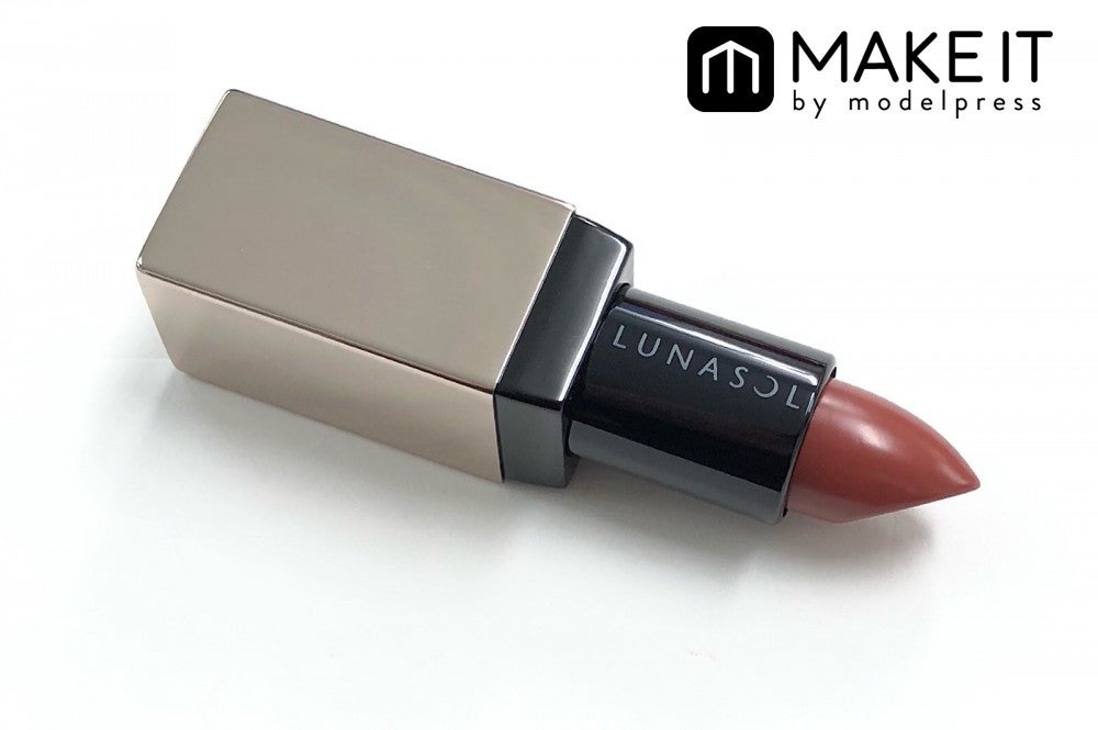 LUNASOL／シームレスマットリップス／06／3,800円（税抜）／カネボウ化粧品 (C)メイクイット
