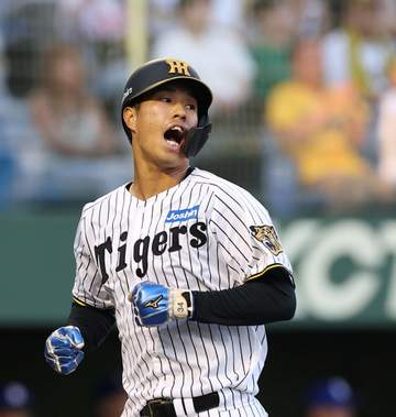阪神が倉敷マスカットスタジアムでスカッと先制 岡山出身の岡城がチャンスメークで佐藤輝がタイムリー 立石のデビュー戦を白星で飾れるか