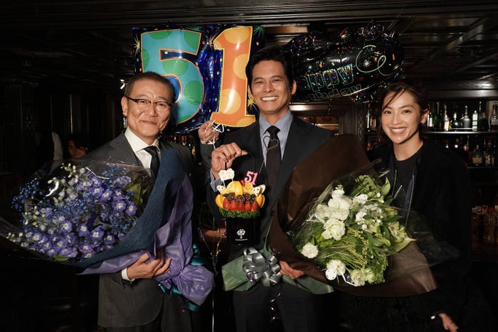 國村隼、織田裕二、中村アン(C)フジテレビ