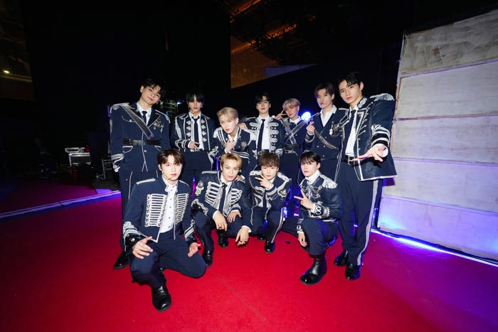 JO1(C)LAPONE Entertainment