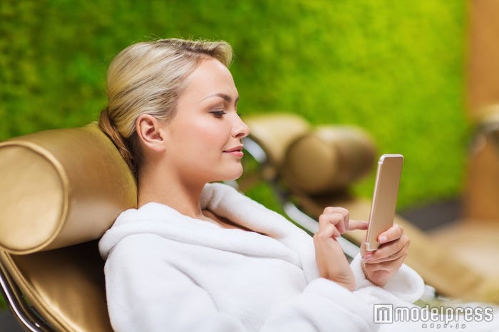 使い慣れたツールでリラックスして復縁の話を持ち出せる(photo-by-tverdohlib/Fotolia)