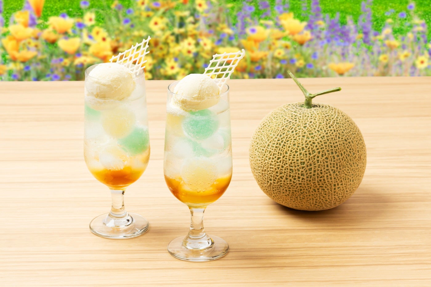 スペシャルドリンク「メロン・ポップ・ソーダ」1,000円／提供画像