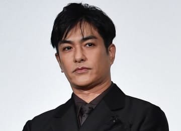 北村一輝「品川駅でまさかの自分だらけ。」 珍状況で自撮り「2026年もますます格好いい」
