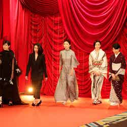 （左から）シム・ウンギョン、二階堂ふみ、松岡茉優、宮沢りえ、吉永小百合（C）日本アカデミー賞協会