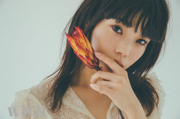 アイナ・ジ・エンド/「with」1月号(画像提供:講談社)