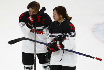 アイホ女子 スマイルジャパンが涙の1次リーグ敗退 日本がスウェーデンに完敗し8強入りならず 志賀紅「このチームで…もっと試合がしたかった」