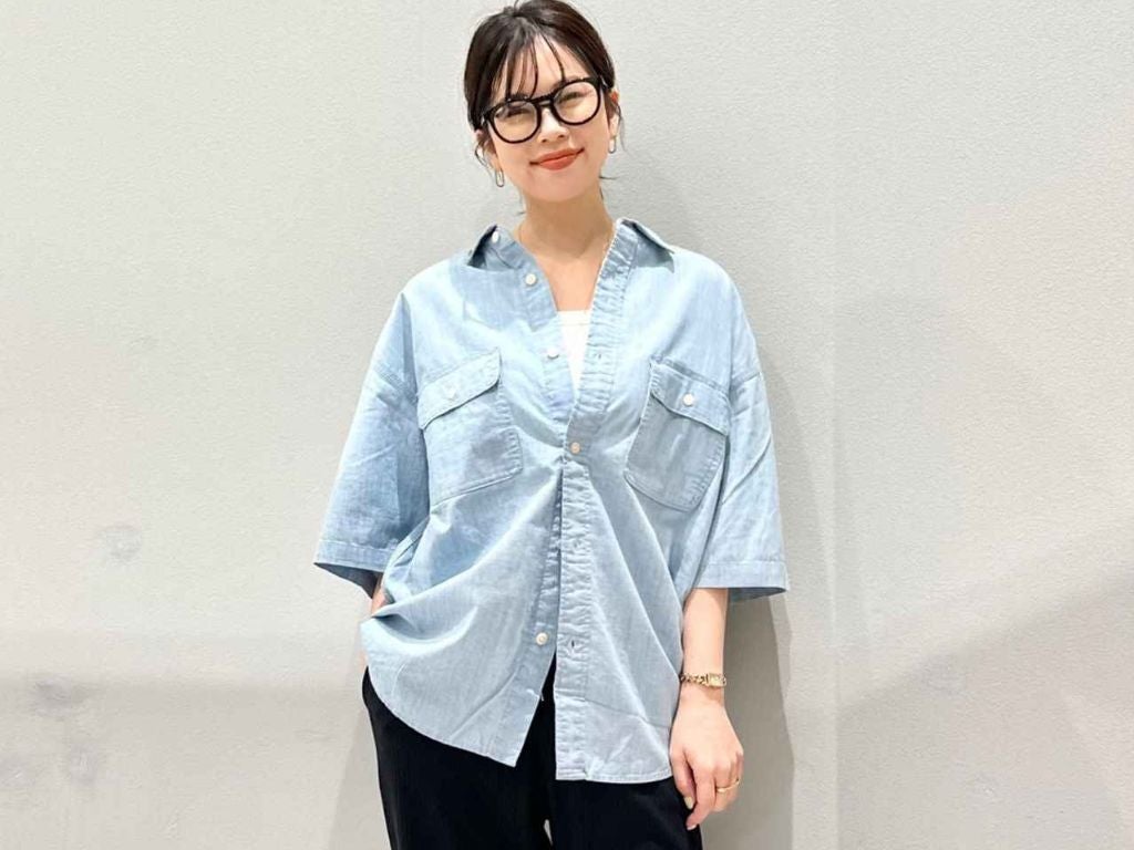 初夏は“この配色”が正解かも♡【GU】店員さんがお手本！「ブルー × ブラックコーデ」