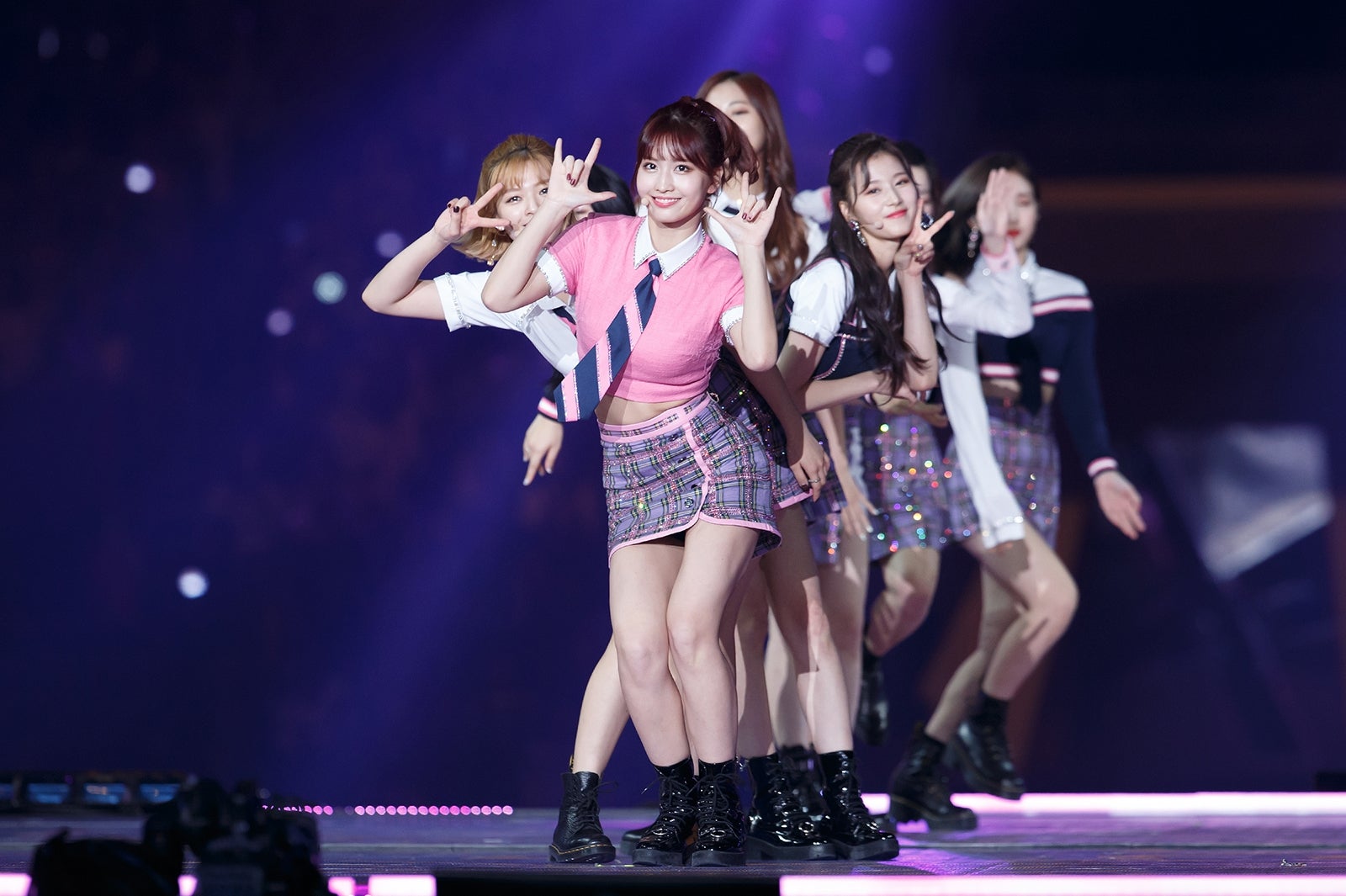 TWICE（C）CJ E&M Corporation, all rights reserved