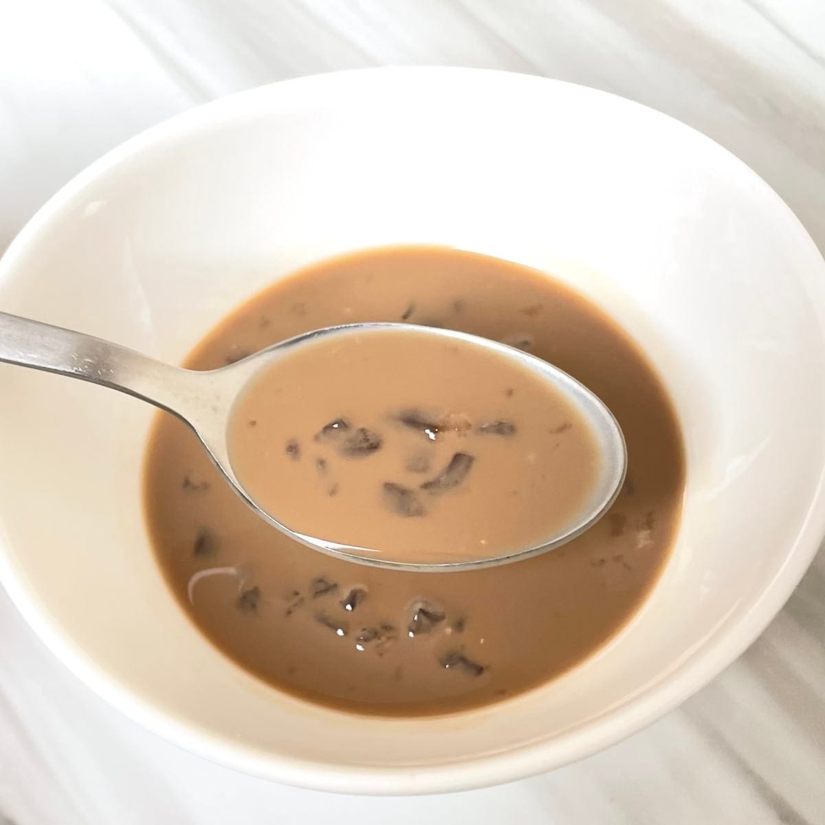 紅茶ゼリー入りミルクティー