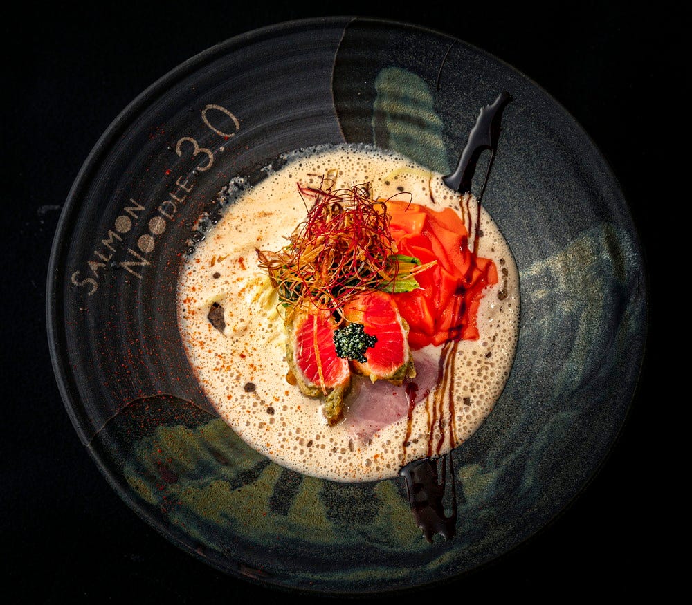 サーモンラーメン専門店「サーモンnoodle3.0」エスプーマと味わうフレンチ気分の一杯