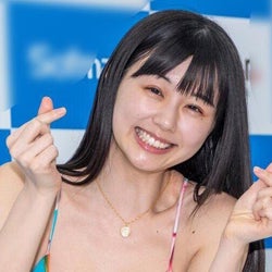 “SNSのフェチ天使”くりえみが公開生着替え!「最高!」「お尻がセクシー」「たまらない!」