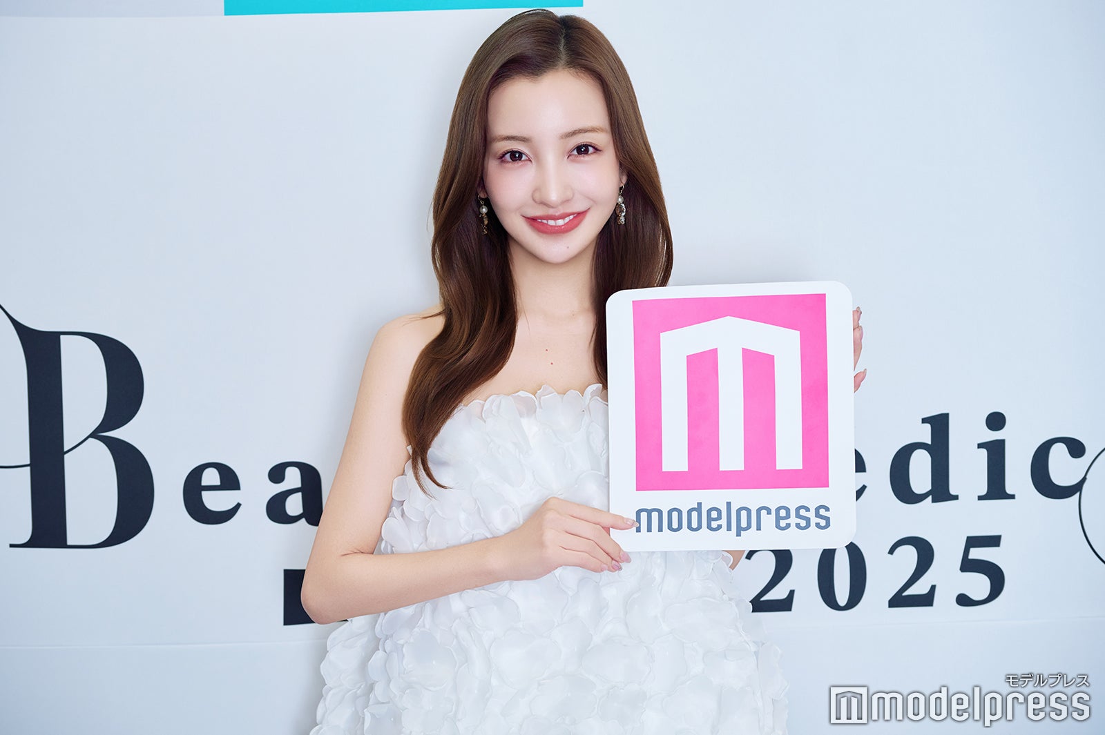 板野友美（C）モデルプレス