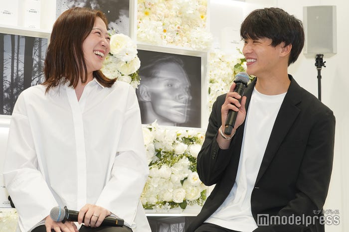 西山真央、中道理央也(C)モデルプレス