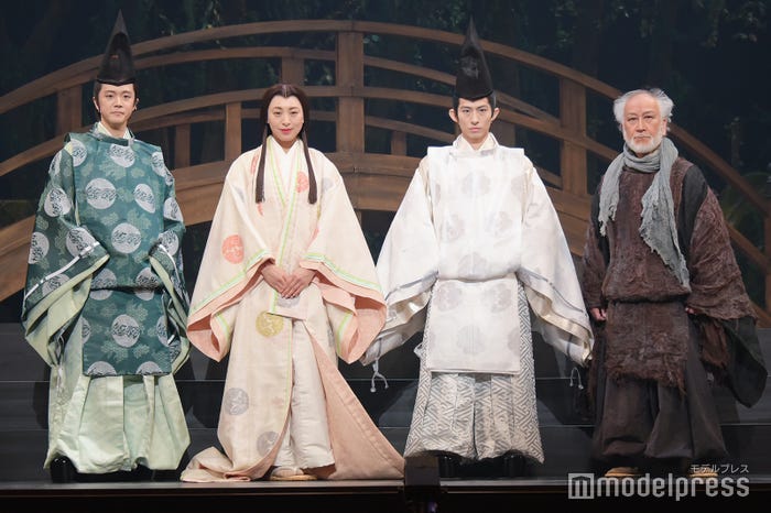 (左から)林翔太、音月桂、三宅健、木場勝己 (C)モデルプレス