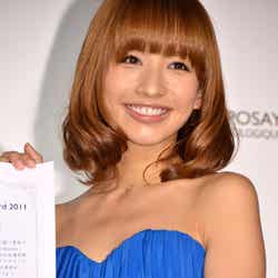 優木まおみ