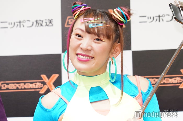 フワちゃん 24時間テレビ チャリtシャツを大胆リメイク オシャレ 素敵 と注目集まる モデルプレス フワちゃん 24時間テレビ チャリtシャツを大胆リメイク オシャレ 素敵 と注目集まる モデルプレス
