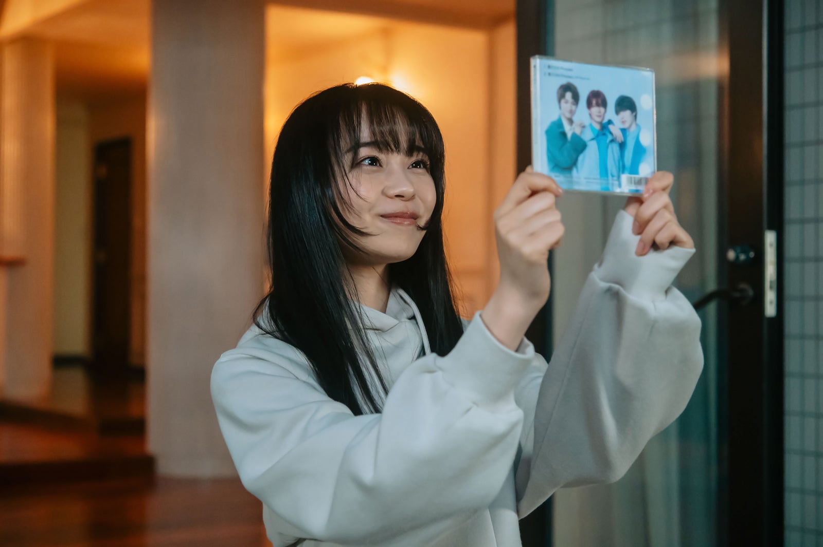 林芽亜里「熱愛プリンス」第6話（C）青月まどか／「熱愛プリンス」製作委員会・MBS