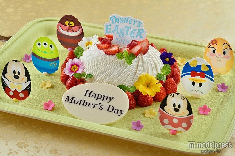 ディズニーアンバサダーホテル宴会プランのケーキ／（C）Disney