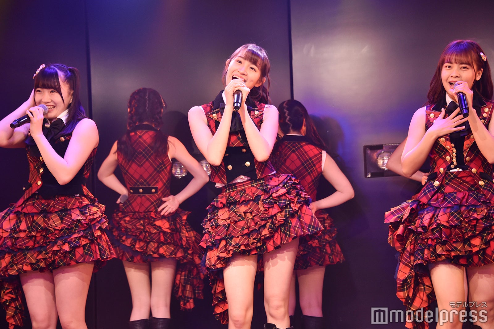 AKB48「ヤバいよ！ついて来れんのか？！」公演（C）モデルプレス