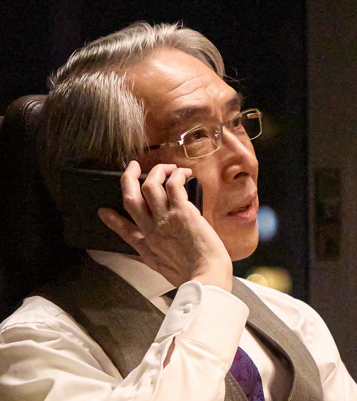 段田安則「メリーベリーラブ」(C)日本テレビ