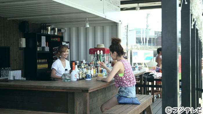 左から:近藤あや、筧美和子/「テラスハウス」8月2日放送回より