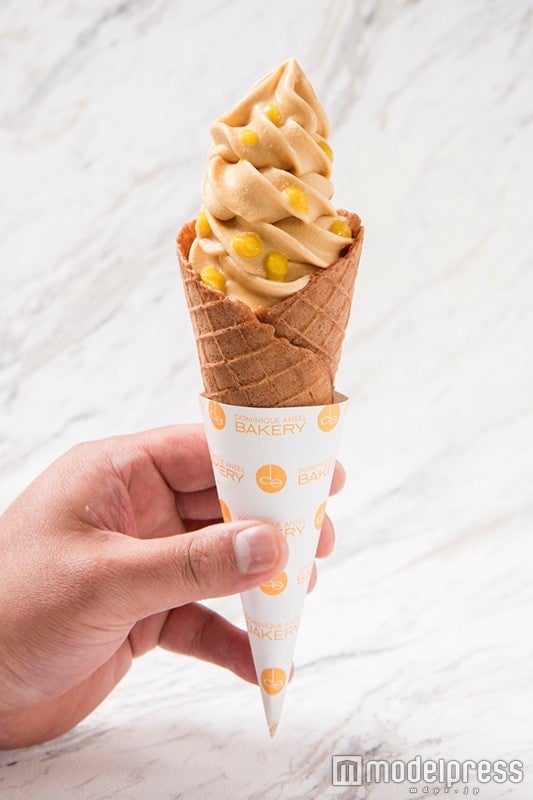 キャラメルスイートコーンソフトサーブ with コーンジャム 694円