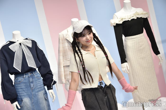 矢吹奈子(C)モデルプレス