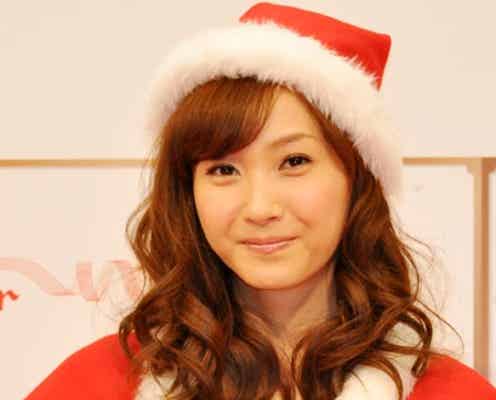 藤本美貴、ミニスカサンタ姿で美脚披露!庄司からのサプライズエピソード語る